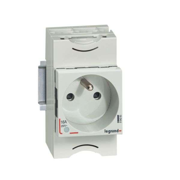Πρίζα - 10/16A - 250V~ - 2P+T - με κλείστρο και ένδειξη με αναφορά 004283 από τη μάρκα LEGRAND