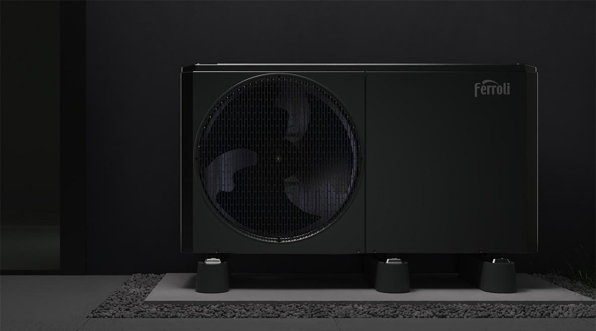 Αντλία θερμότητας αεροθερμίας μονομπλόκ R290 Ferroli OMNIA Life M 4 kW με χειριστήριο με αναφορά 4B4770049 από τη μάρκα FERROLI